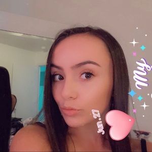 Meet your Posher, Christina